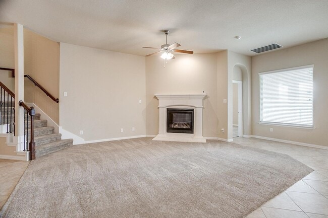 Building Photo - Beautiful 5 Bed, 3 Bath, 2-Story Home in Morningstar Subdivision- Aledo ISD- 76008