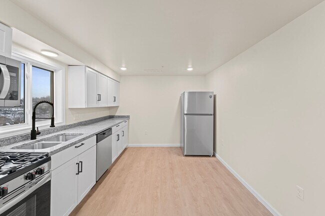 Building Photo - 2616 Shawhan Ave