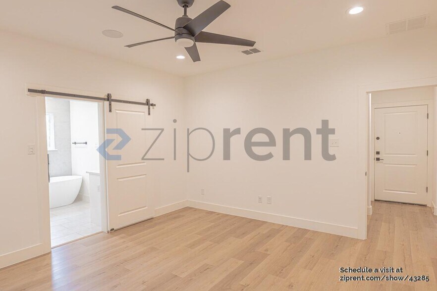 Building Photo - 9705 Lancelot Cir