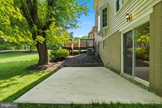 Building Photo - 11414 Bronzedale Dr
