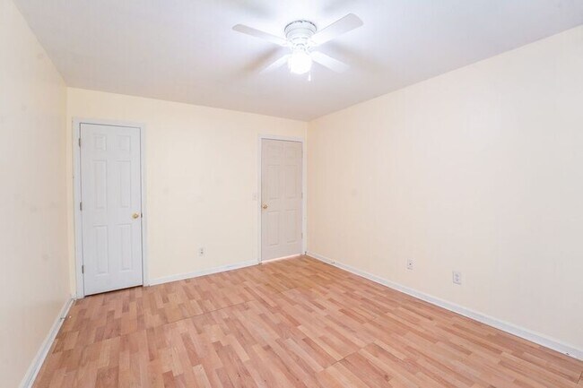 Building Photo - 7 Gimbal Cir