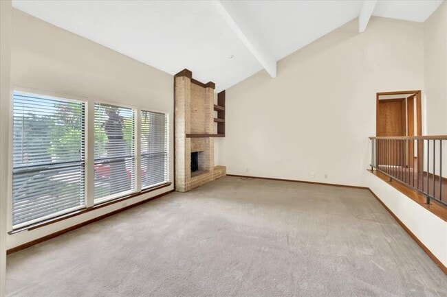 Building Photo - 2015 Mistywood Dr