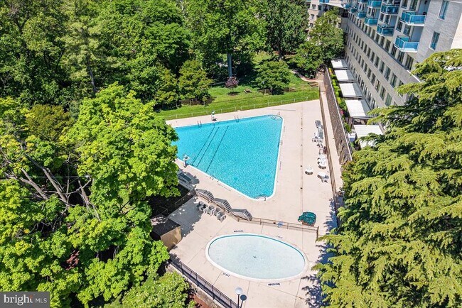 Building Photo - 10444 Rockville Pike