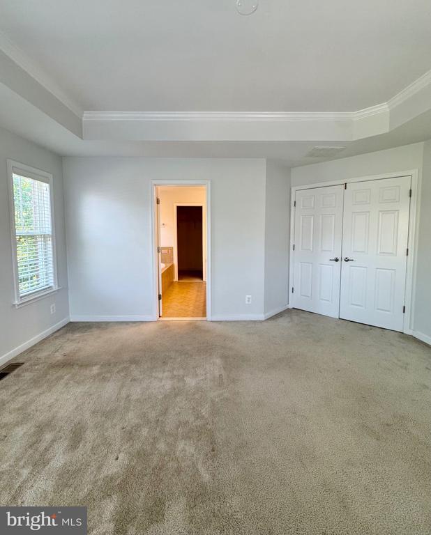 Building Photo - 2048 Blunt Lane