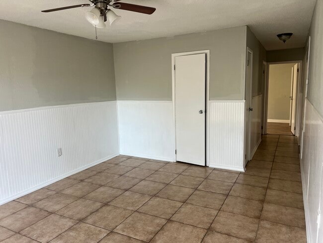 Building Photo - 2617 Joy Ann Dr