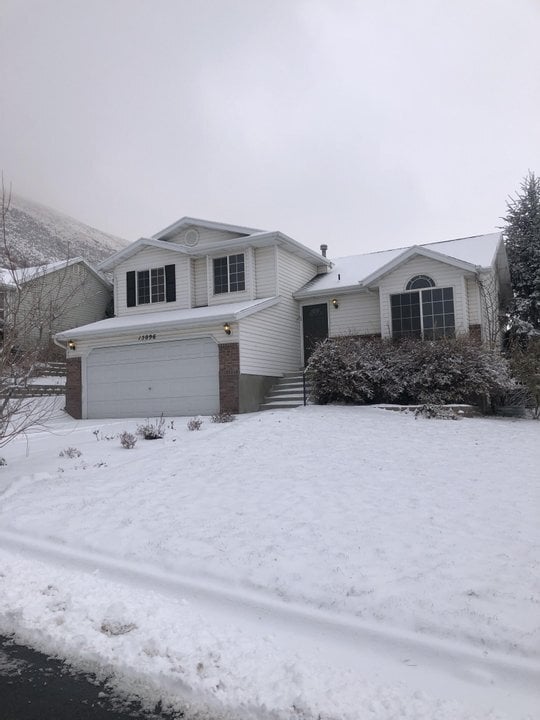 Building Photo - 15096 S Vernal Cove
