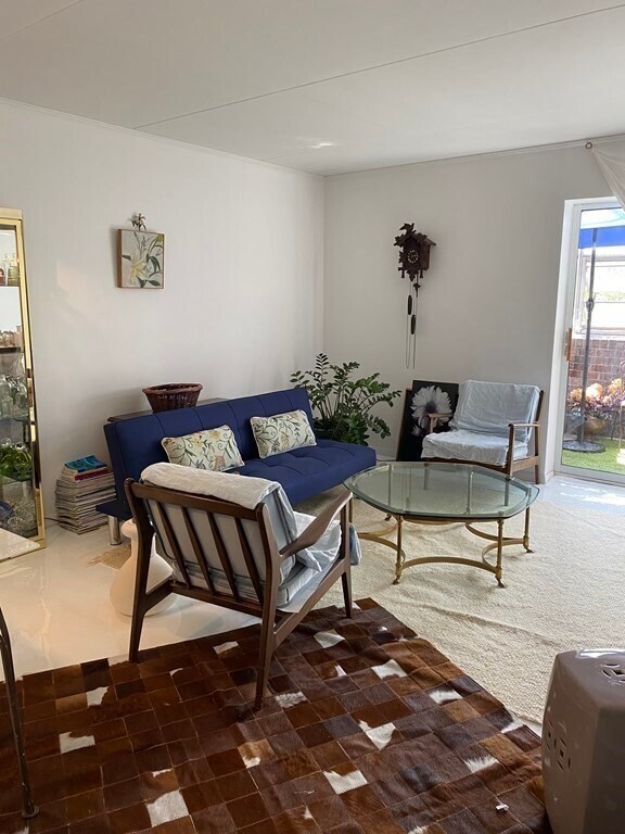 Building Photo - 50-56 Broadlawn Park