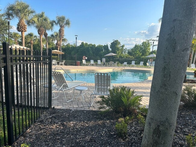 Building Photo - 2 Bedroom 2 Full Bath Townhome in LAKE MAR...