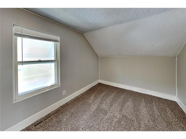 Building Photo - 4748 W 125th St