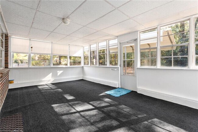 Building Photo - 4469 Blackwell Nursery Rd