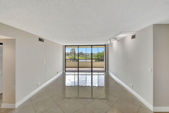 Building Photo - 6372 La Costa Dr