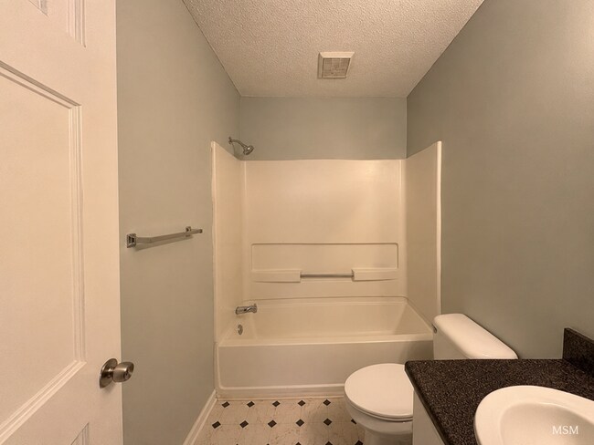 Building Photo - 19 Parish Way