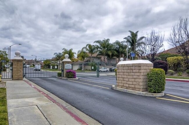 Building Photo - Two-story Single Family Home for rent at R...