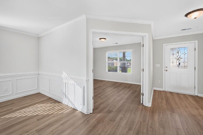 Building Photo - Expansive 4-bedroom, 3.5-bathroom single-family home boasts 3,150 sq. ft.