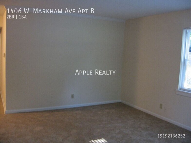 Building Photo - 1406 W Markham Ave