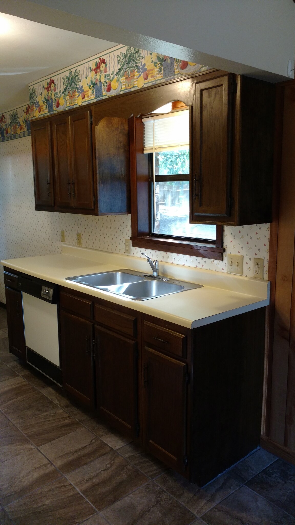 Building Photo - 125 Debra Ln