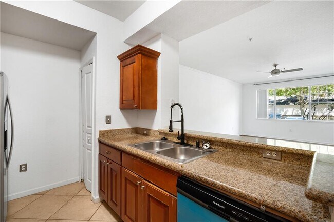 Building Photo - 17104 Carrington Park Dr