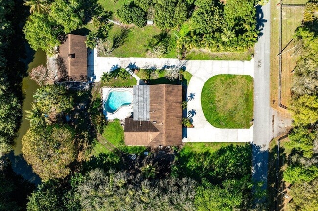 Building Photo - 5313 Colbright Rd