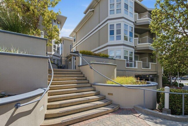 Building Photo - 880 Meridian Bay Ln