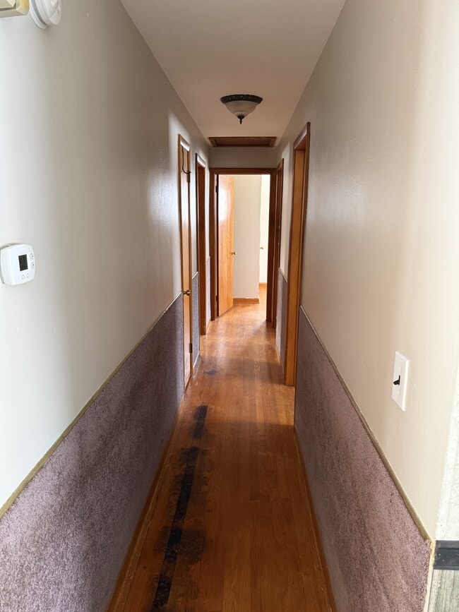 Building Photo - 2416 Oregon Ave