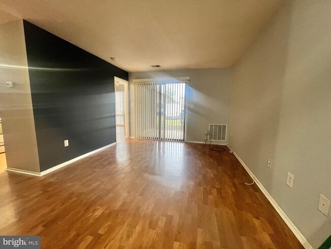 Building Photo - 8141 Needwood Rd