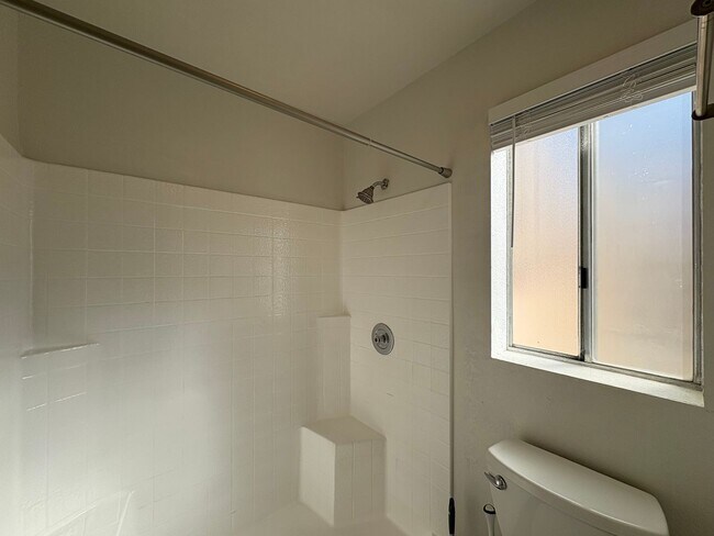 Building Photo - Modern 2BD/2BA San Marcos Condo w/ In-Unit...