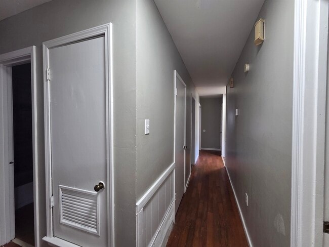 Building Photo - 5787 Northland Dr