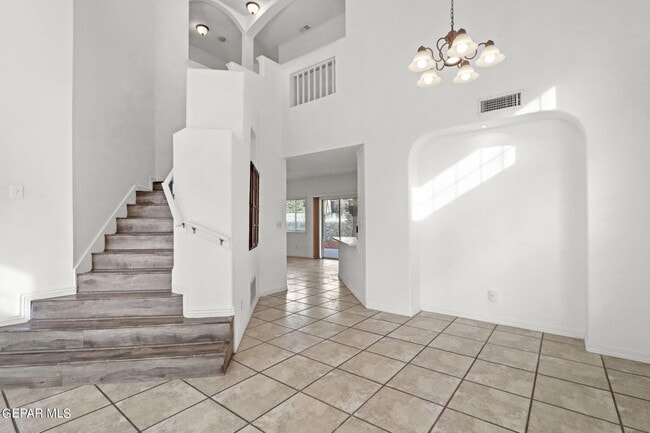 Building Photo - 636 Paseo Hermoso Dr