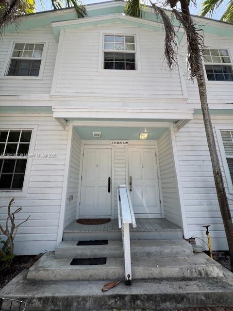 Primary Photo - 2 Nassau Ln