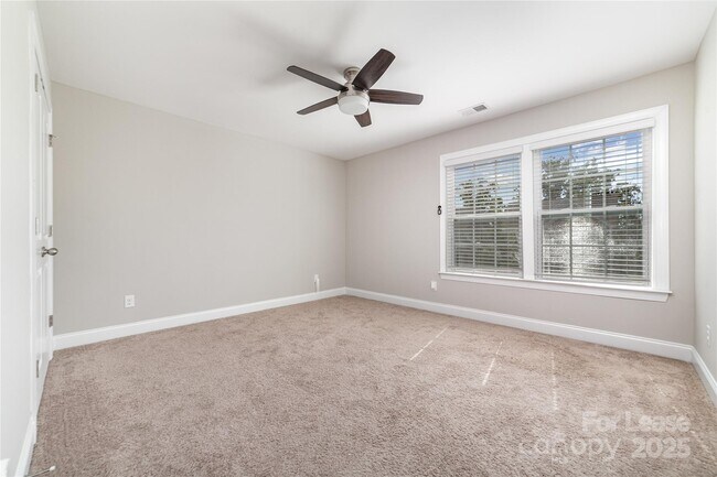 Building Photo - 2383 Palmdale Walk Dr