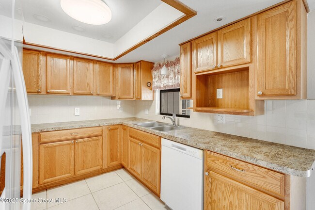 Building Photo - 115 Angelo Rd SE