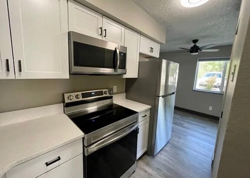 Building Photo - 1705 Heatheridge Rd