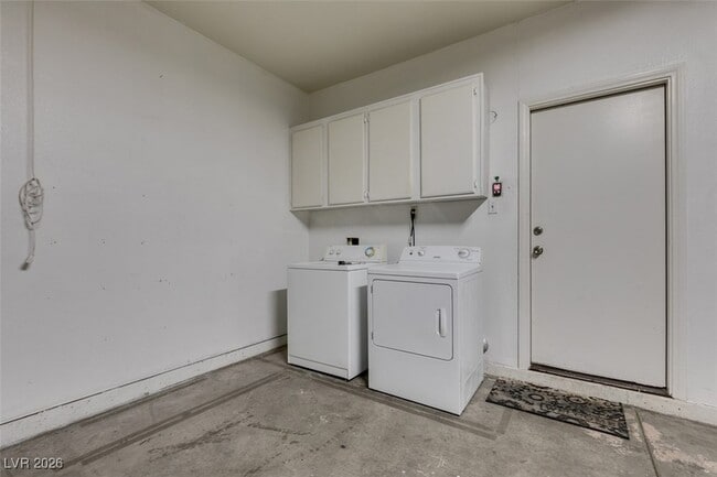 Building Photo - 669 Pacific Cascades Dr