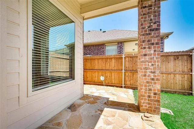 Building Photo - 1100 Lake Woodland Dr