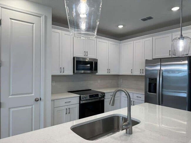 Building Photo - 30167 Rustic Mill St