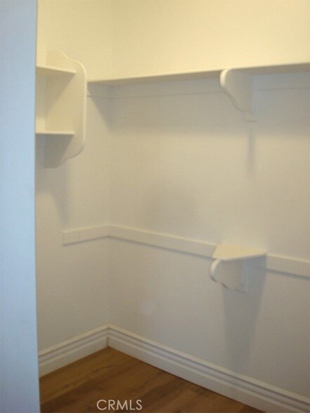 Building Photo - 10640 Woodbridge St