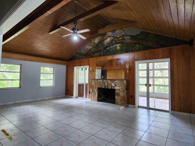Building Photo - 4910 Ralls Dr