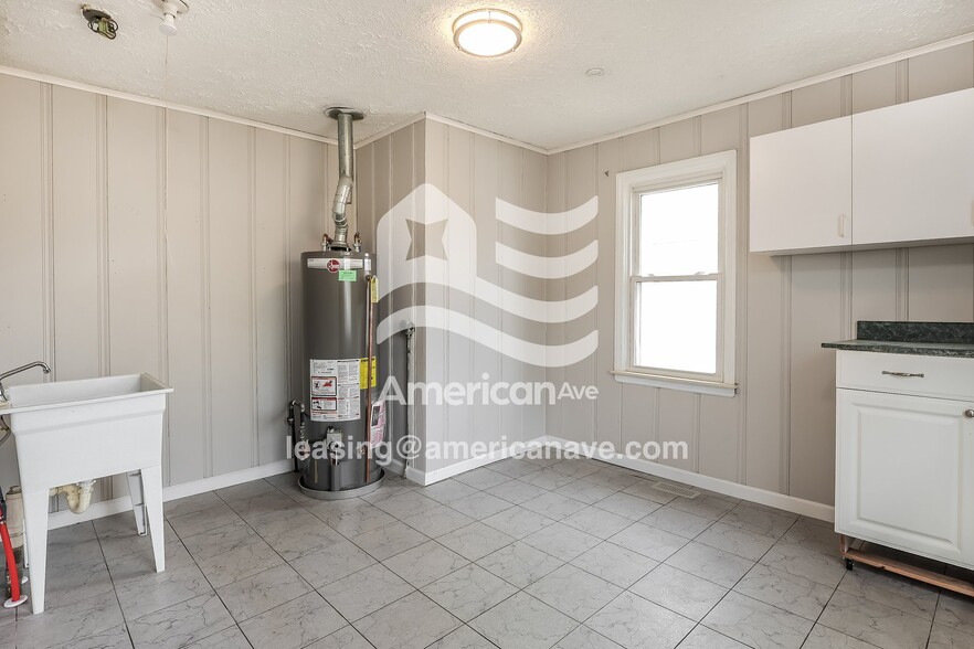 Building Photo - 27312 Ridgewood St