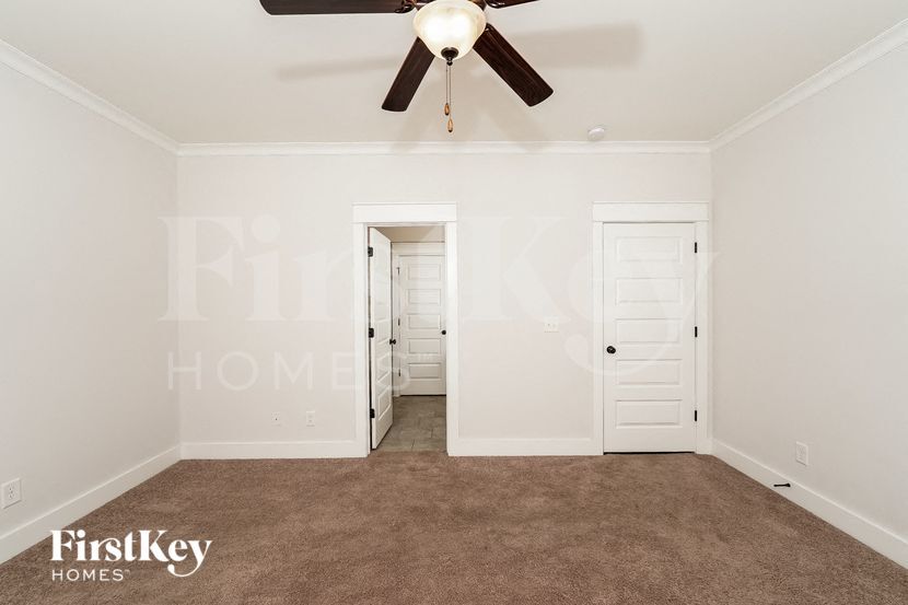 Building Photo - 3268 Chase Ct