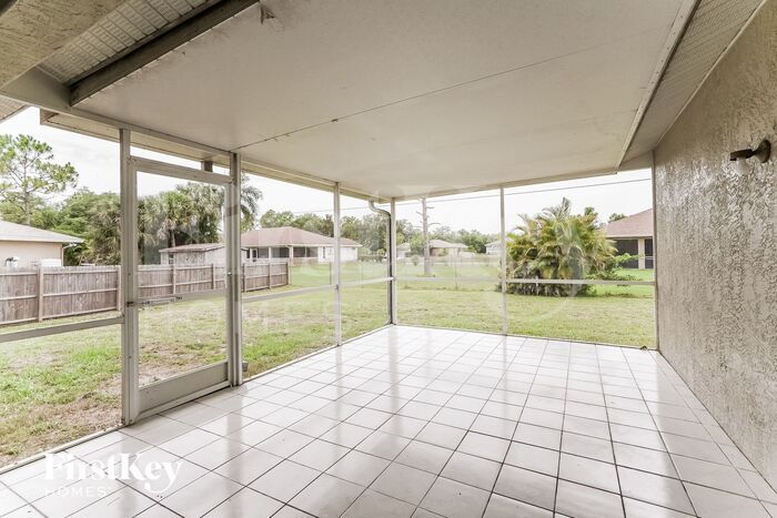 Building Photo - 6480 Maytree Cir