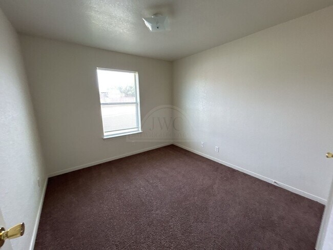 Building Photo - 5001 Morning Star Ln