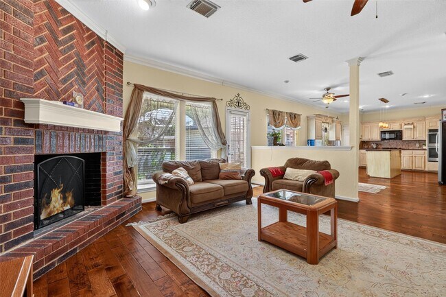 Building Photo - 1306 N Gabriel River Cir