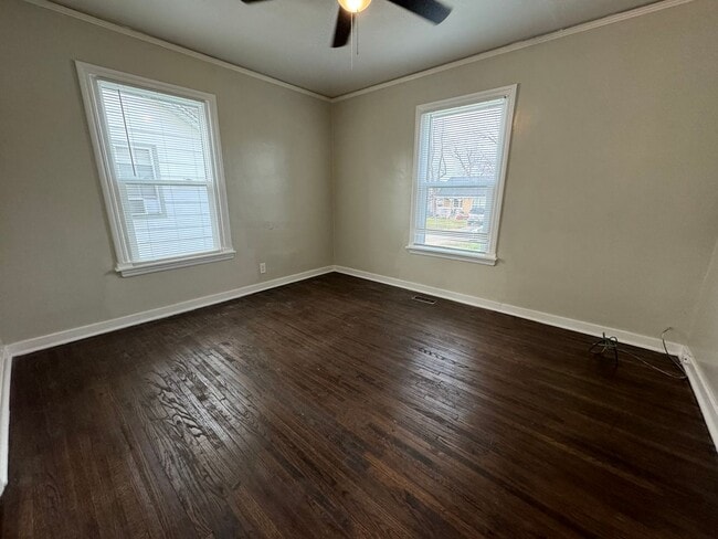 Building Photo - Cute 2 bedroom 1 Bath House!   Close to Mother Road Market!