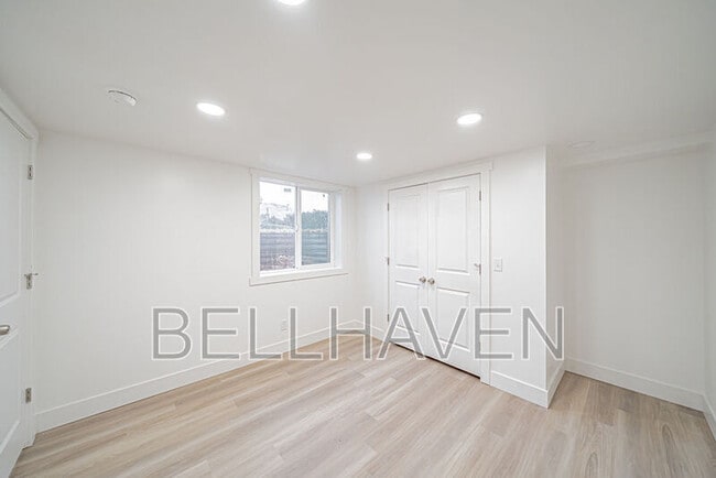 Building Photo - 1121 S 4th Ave