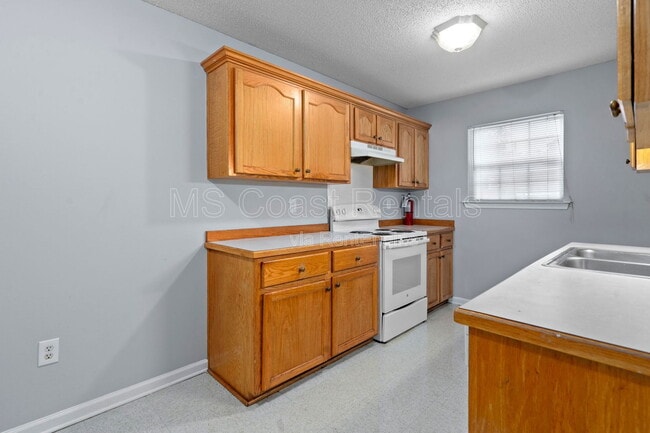 Building Photo - 2636 N 10th St