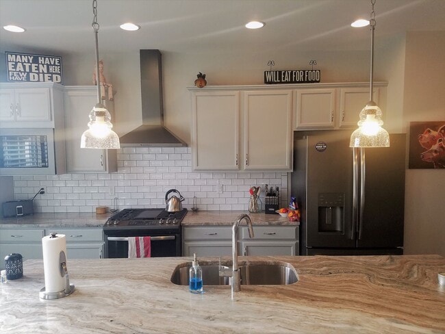 Building Photo - Gorgeous 3 story townhome in West End Henrico with loads of upgrades!