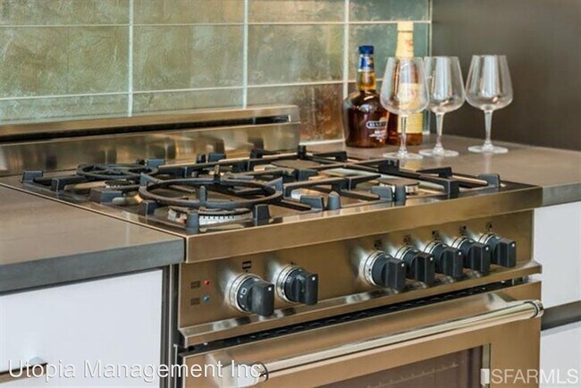 Building Photo - 2 br, 1 bath House - 1875 Mission Street A...