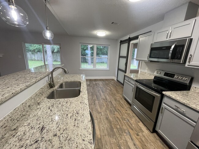 Building Photo - 8808 Cagle Dr