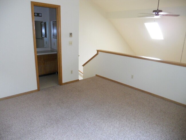 Building Photo - 3531 Windmill Dr