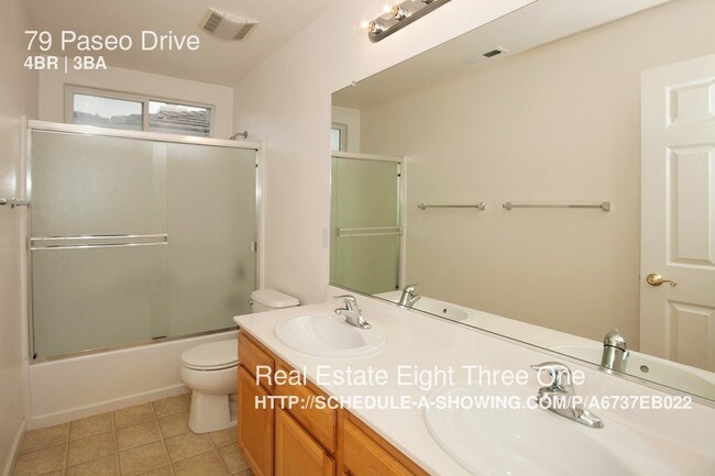 Building Photo - 79 Paseo Dr